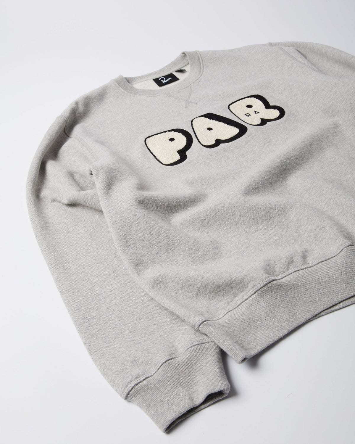 BY PARRA ROUNDED PAR CREW NECK SWEATSHIRT