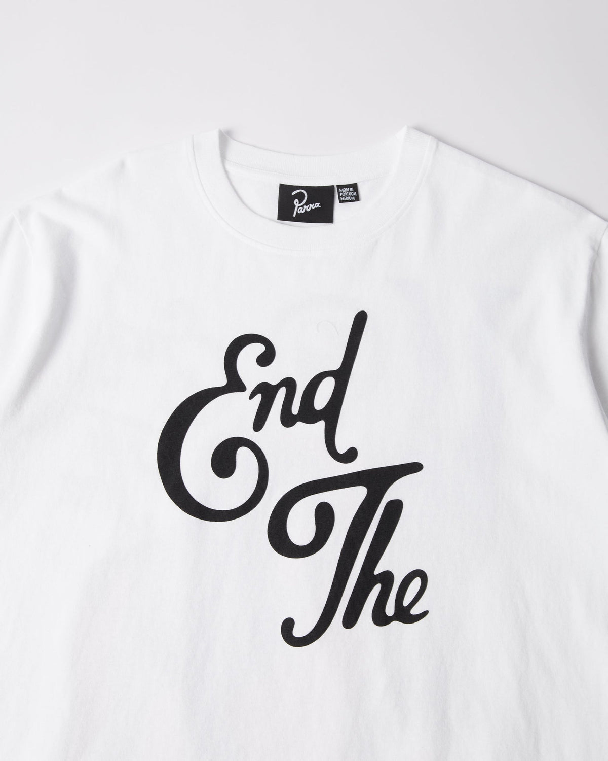 BY PARRA END THE LOUNGECHAIR TEE