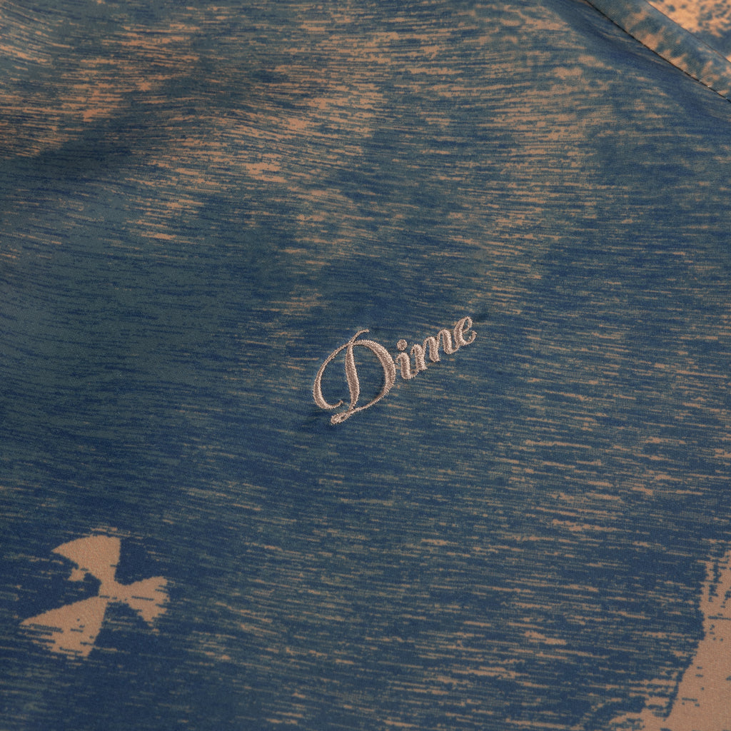 DIME DAY OFF BUTTON UP