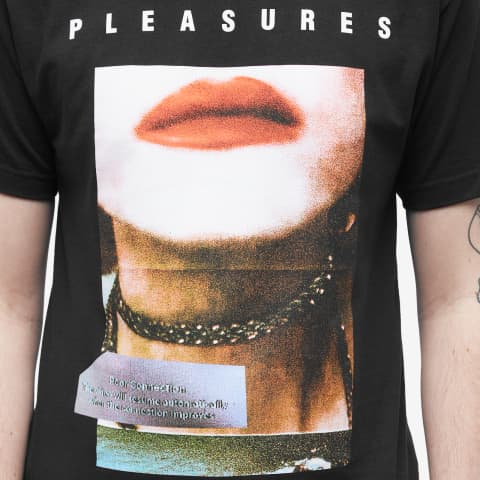 pleasures poor connection tee