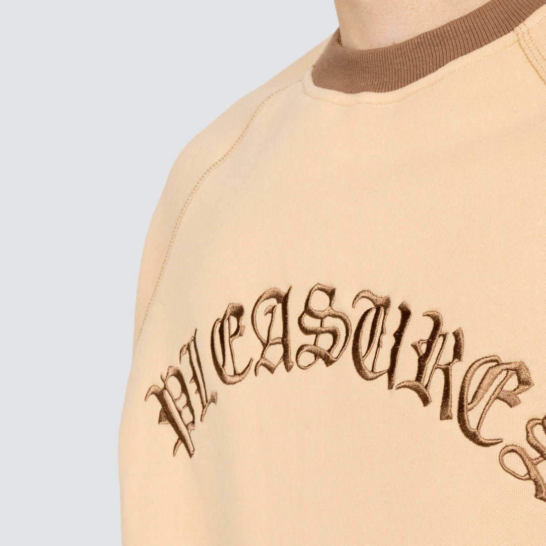 pleasures old e ringer ss crewneck